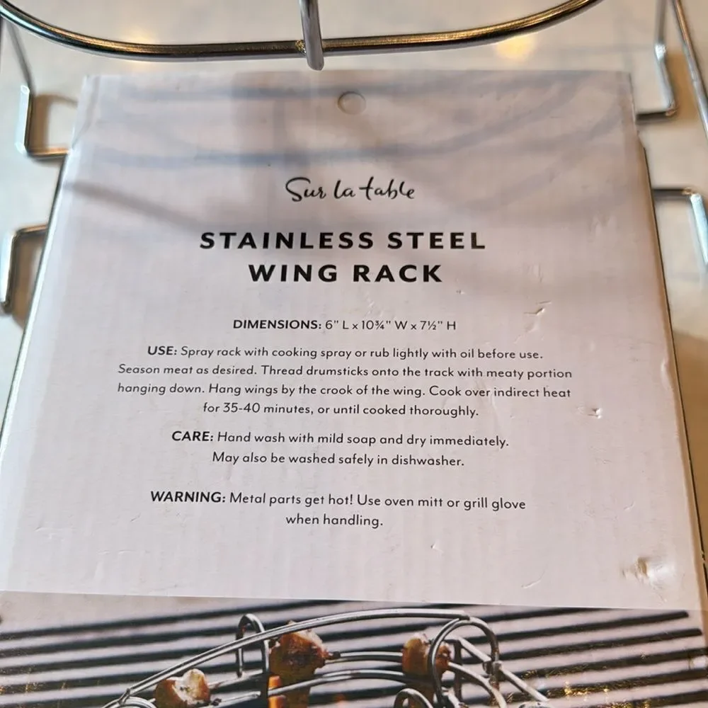 Sur la table wing rack new with tags, stainless steel, great gift your cook.